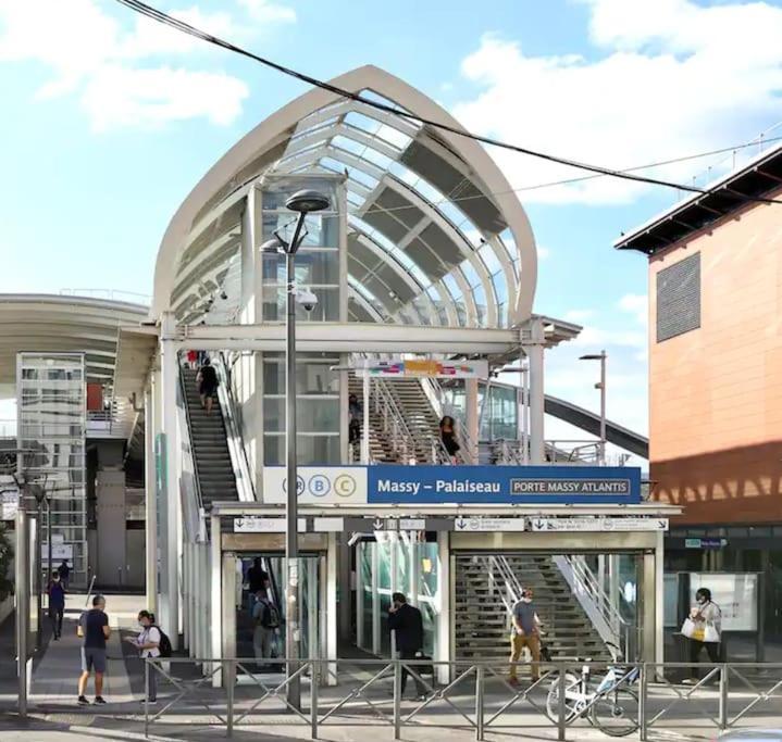 Superbe T2 Proche De La Gare Rer Tgv Massy Palaiseau Apartment Luaran gambar
