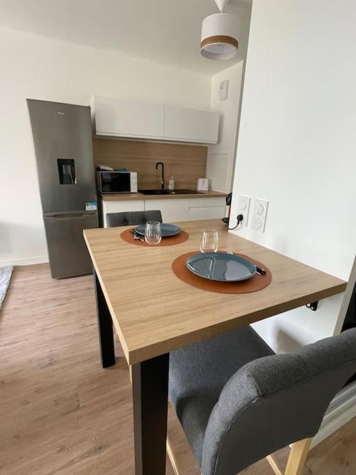 Superbe T2 Proche De La Gare Rer Tgv Massy Palaiseau Apartment Luaran gambar